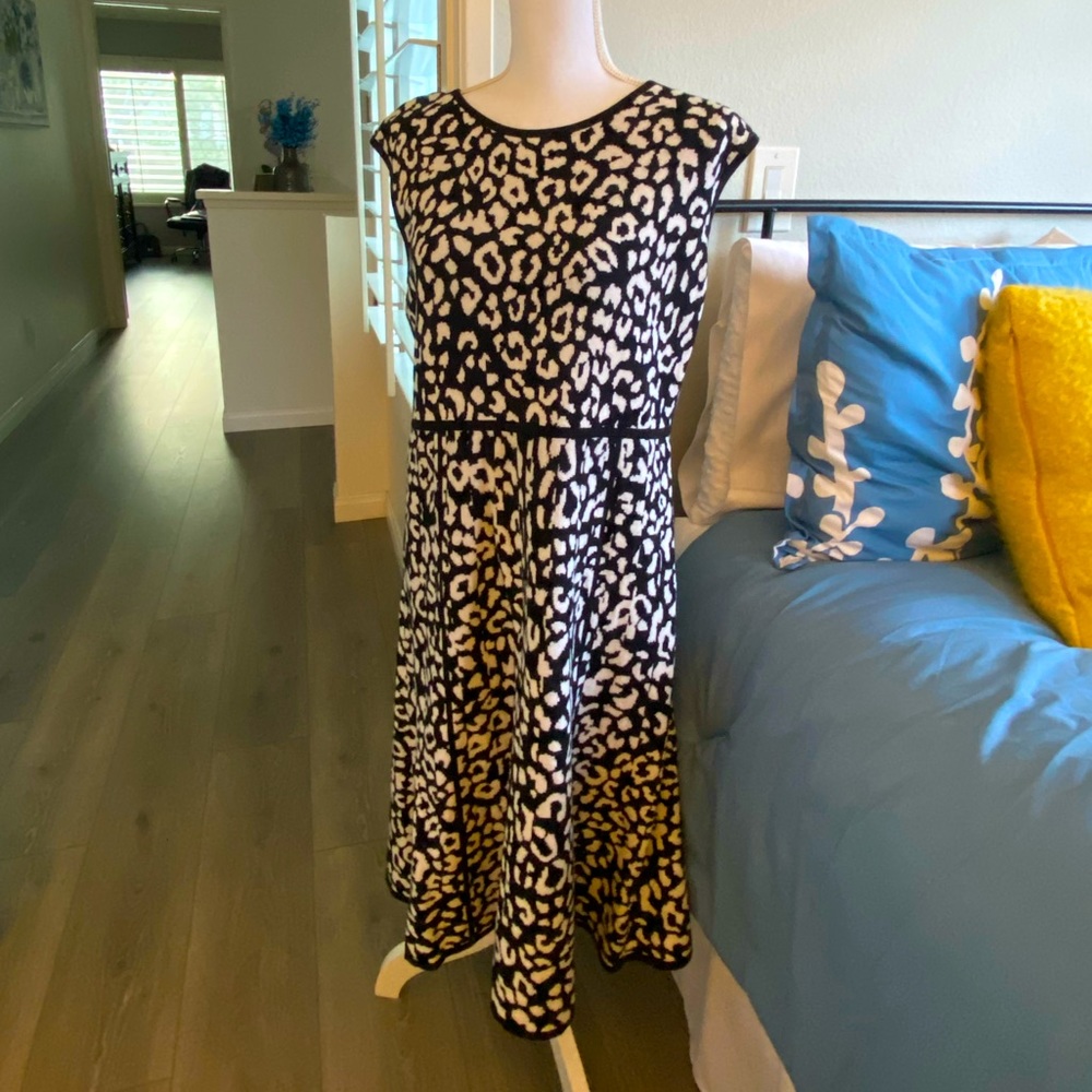 Nine West black & white animal print sleeveless dress